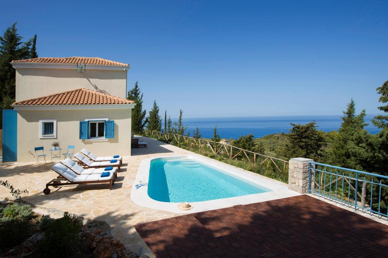 Boo Premium Living Vila Tsoukaládhes