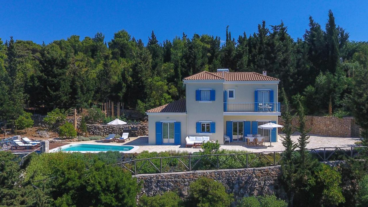 Boo Premium Living Vila Tsoukaládhes