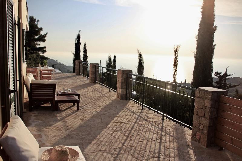 Boo Premium Living Vila